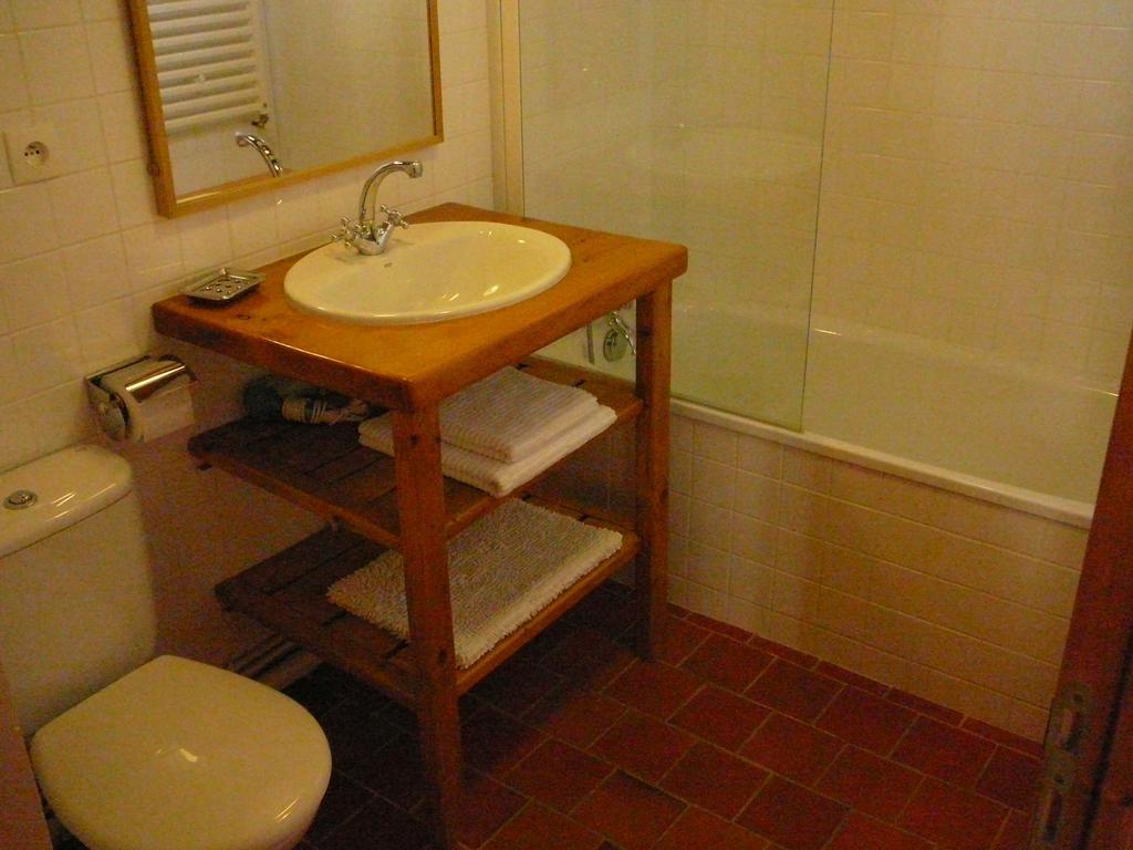 Le Clos De La Bouteille Angers Room photo